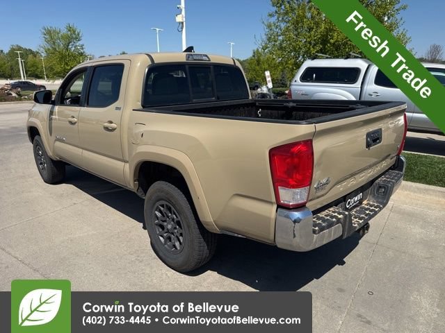 Used 2017 Toyota Tacoma SR5 w/ Tow Package AWD/4WD image 6