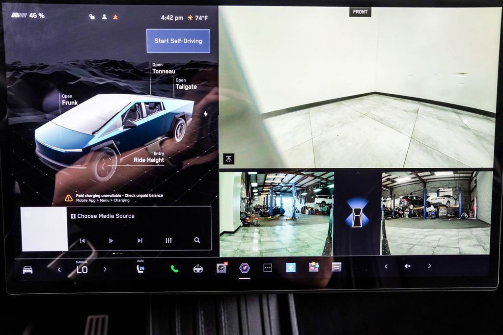 Used 2025 Tesla Cybertruck AWD Crew Cab image 28