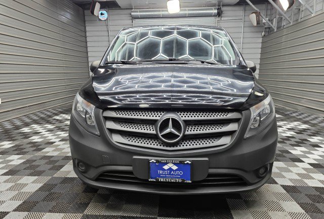 Used 2018 Mercedes-Benz Metris Passenger image 4