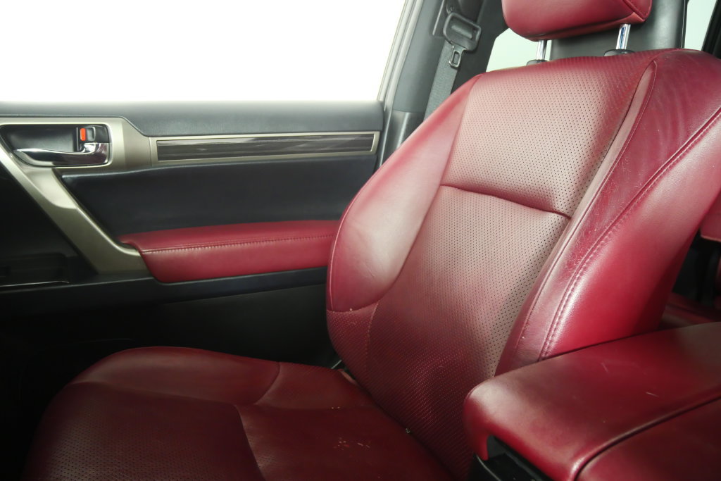 Used 2020 Lexus GX 460 Luxury w/ Luxury Sport Package AWD/4WD image 25