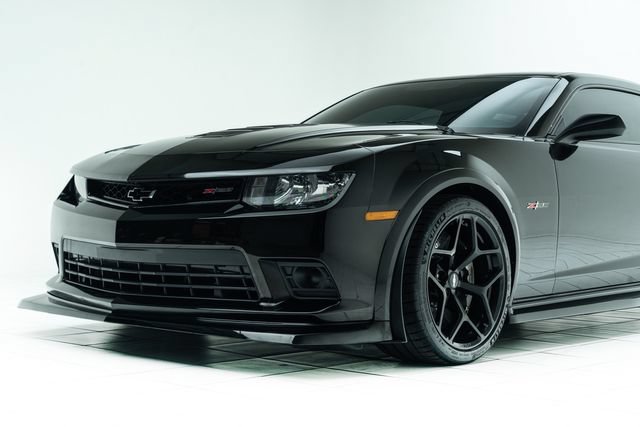Used 2015 Chevrolet Camaro Z/28 RWD image 10