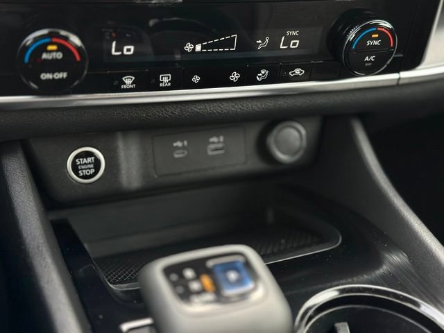 Used 2022 Nissan Rogue SV AWD/4WD image 13