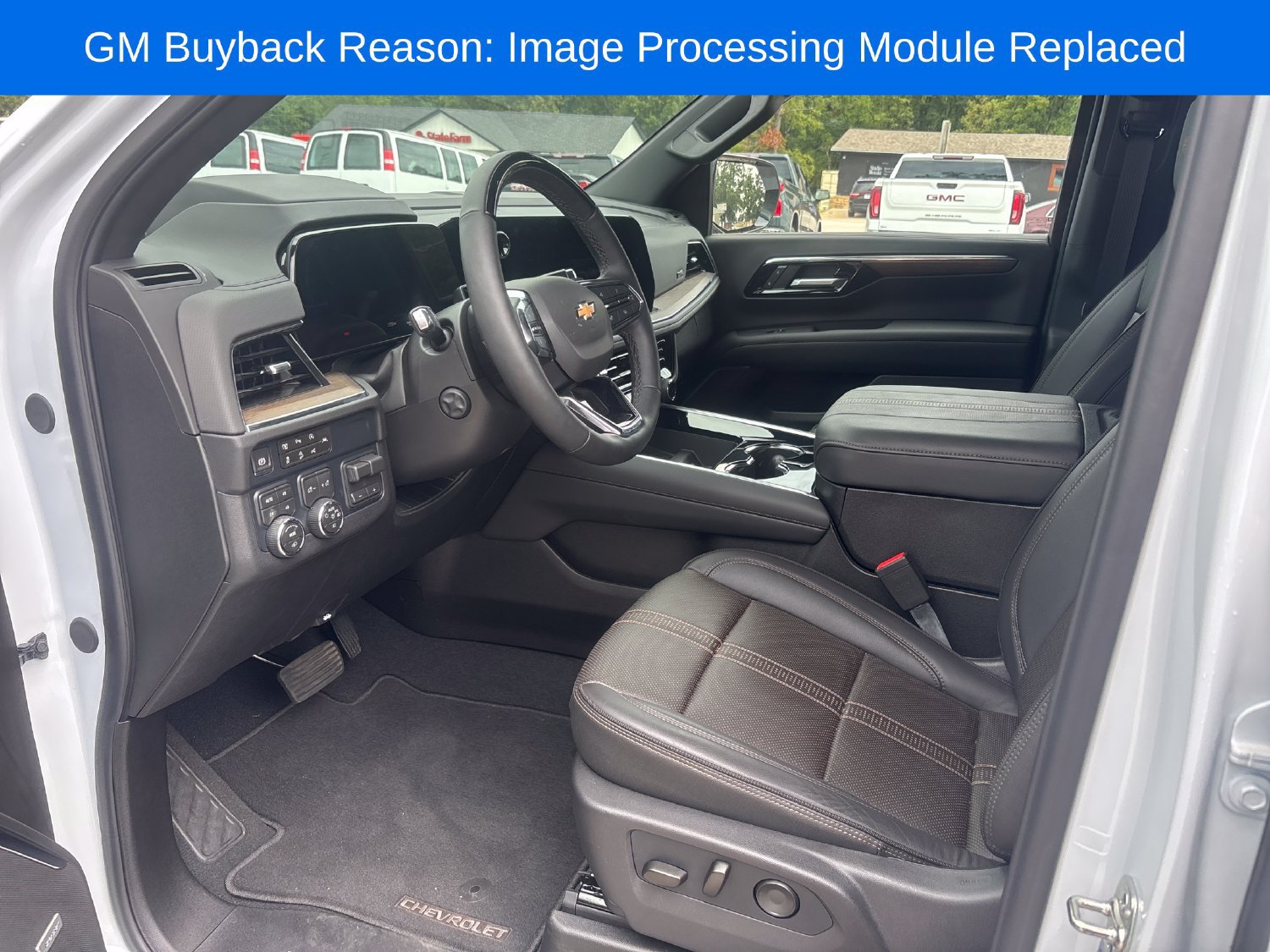 Used 2026 Chevrolet Suburban High Country AWD/4WD image 39