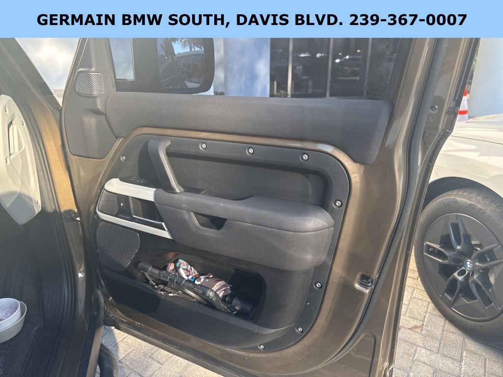 Used 2020 Land Rover Defender 110 SE image 23