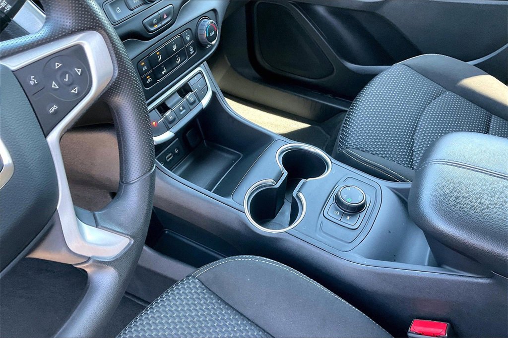 Certified 2024 GMC Terrain SLE image 15