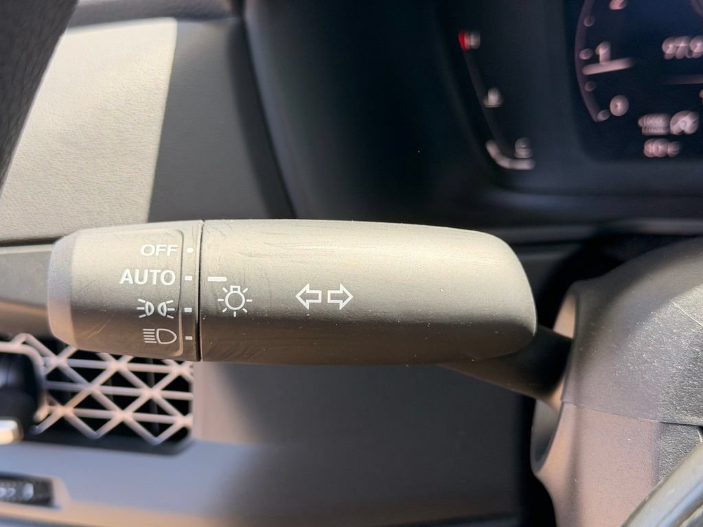 Used 2025 Honda Accord SE image 17