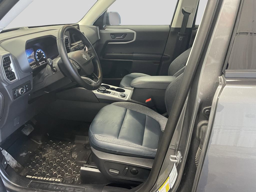 Used 2024 Ford Bronco Sport Outer Banks w/ Tech Package AWD/4WD image 11