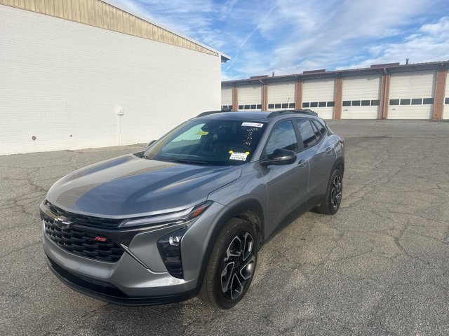 Certified 2024 Chevrolet Trax RS w/ Driver Confidence Package image 2