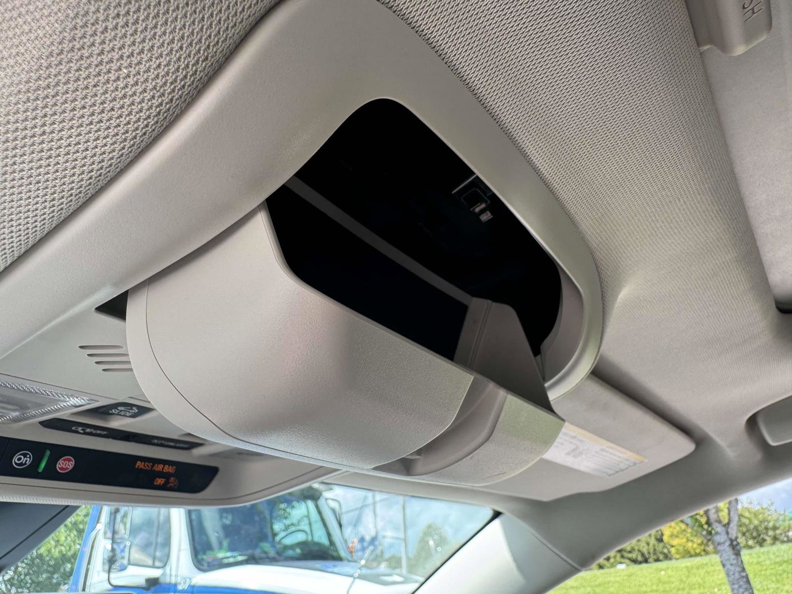 Used 2023 GMC Acadia Denali w/ Denali Technology Package image 36