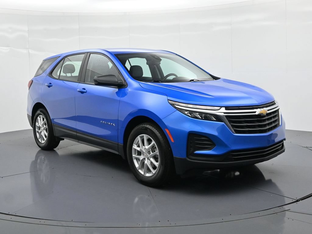 Used 2024 Chevrolet Equinox LS w/ LPO, Floor Liner Package FWD image 4