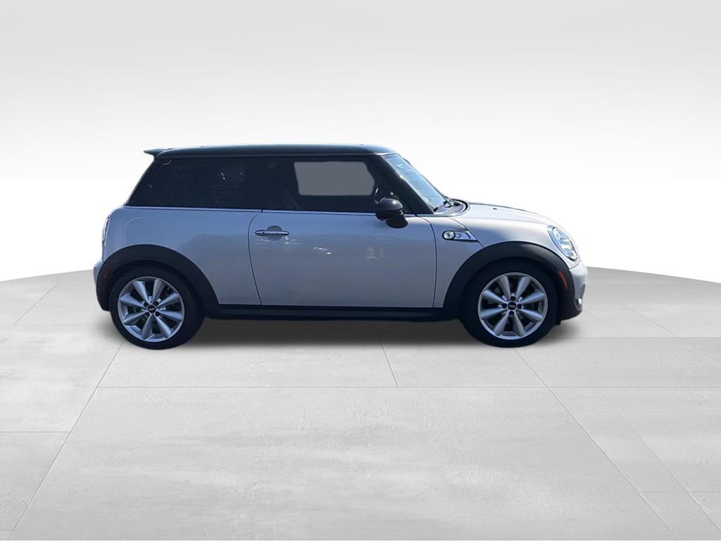Used 2011 MINI Cooper S FWD image 2