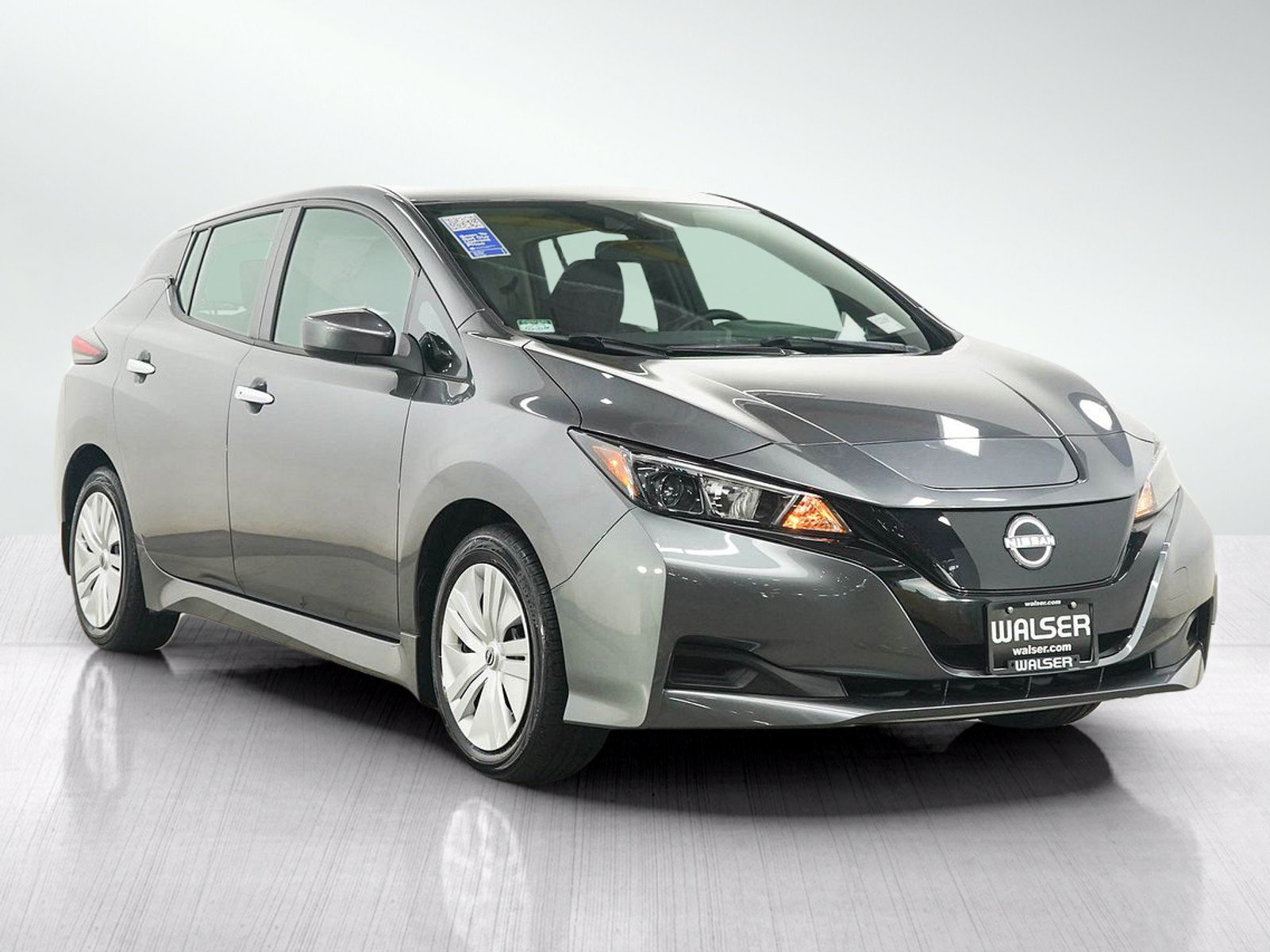Used 2025 Nissan Leaf S FWD image 7