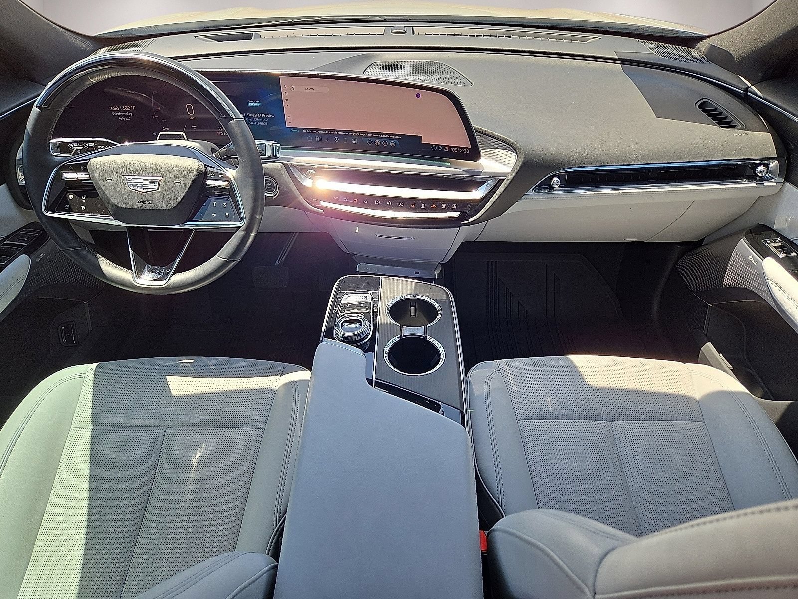 Used 2024 Cadillac Lyriq Sport AWD/4WD image 18