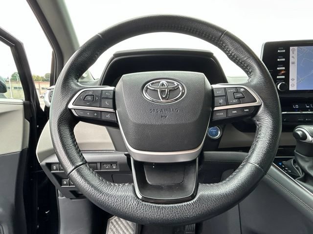 Used 2024 Toyota Sienna XLE w/ XLE Plus Package AWD/4WD image 60