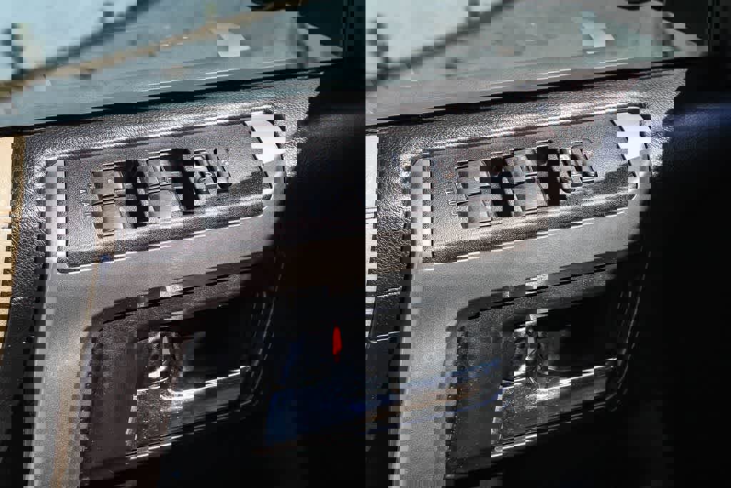 Used 2017 Toyota 4Runner SR5 image 18