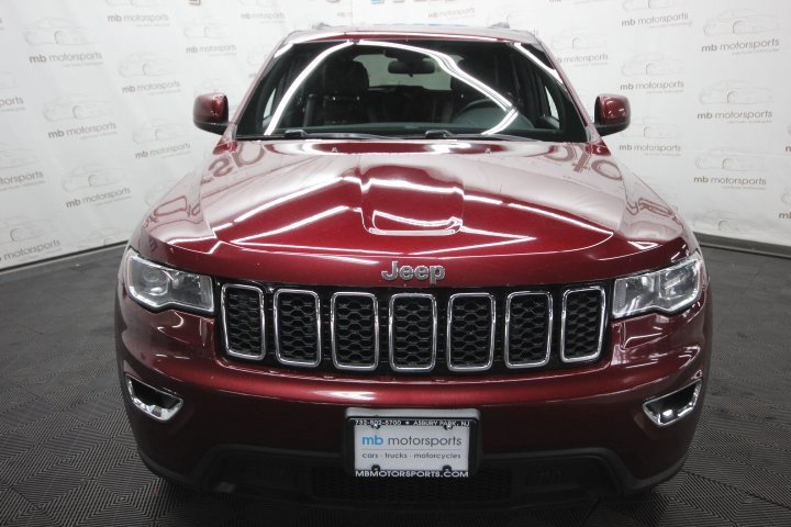 Used 2021 Jeep Grand Cherokee Laredo X image 9