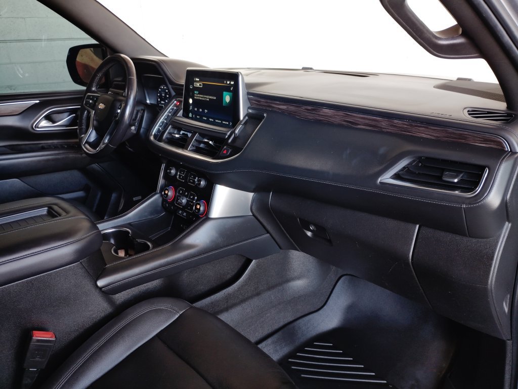 Used 2022 Chevrolet Suburban LT RWD image 13