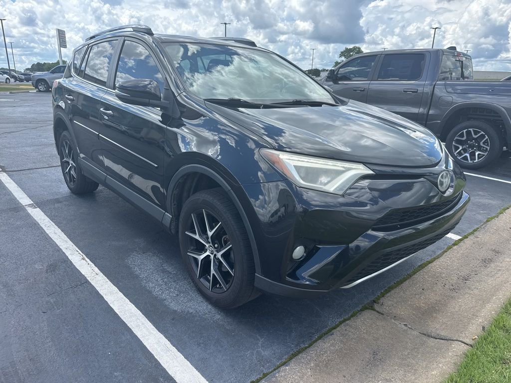 Used 2017 Toyota RAV4 SE FWD image 3