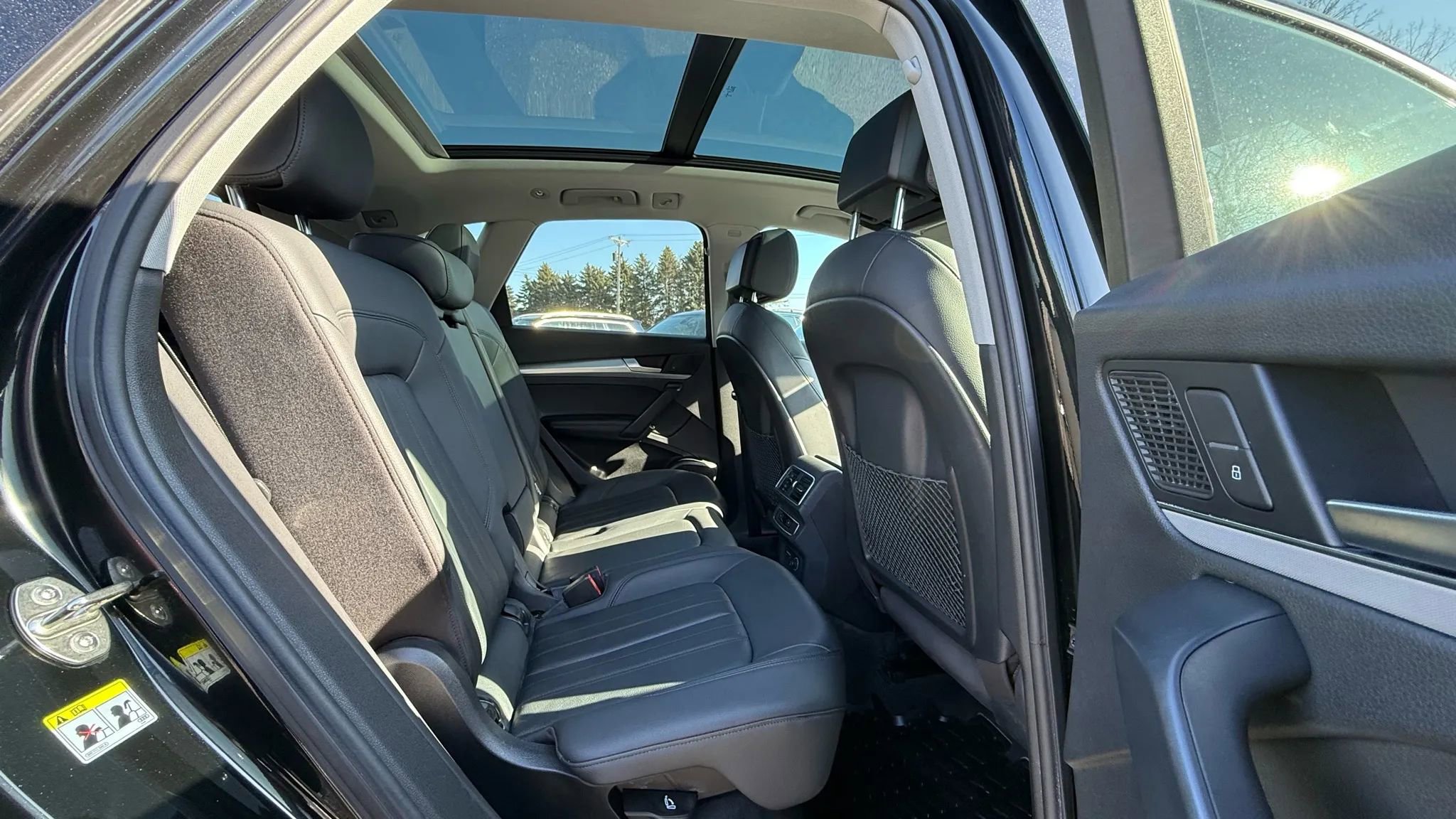 Used 2019 Audi Q5 2.0T Premium Plus w/ Premium Plus Package image 31