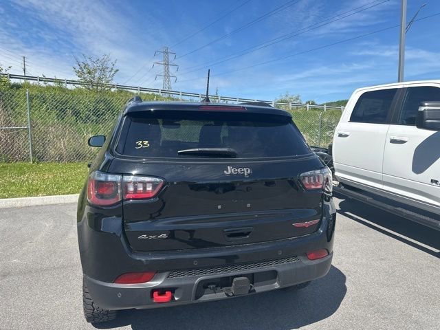 Used 2025 Jeep Compass Trailhawk w/ Trailer Tow Group AWD/4WD image 24