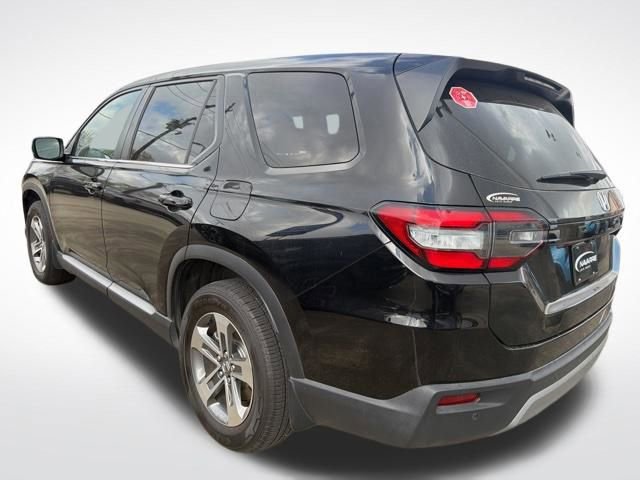 Used 2025 Honda Pilot EX-L image 8