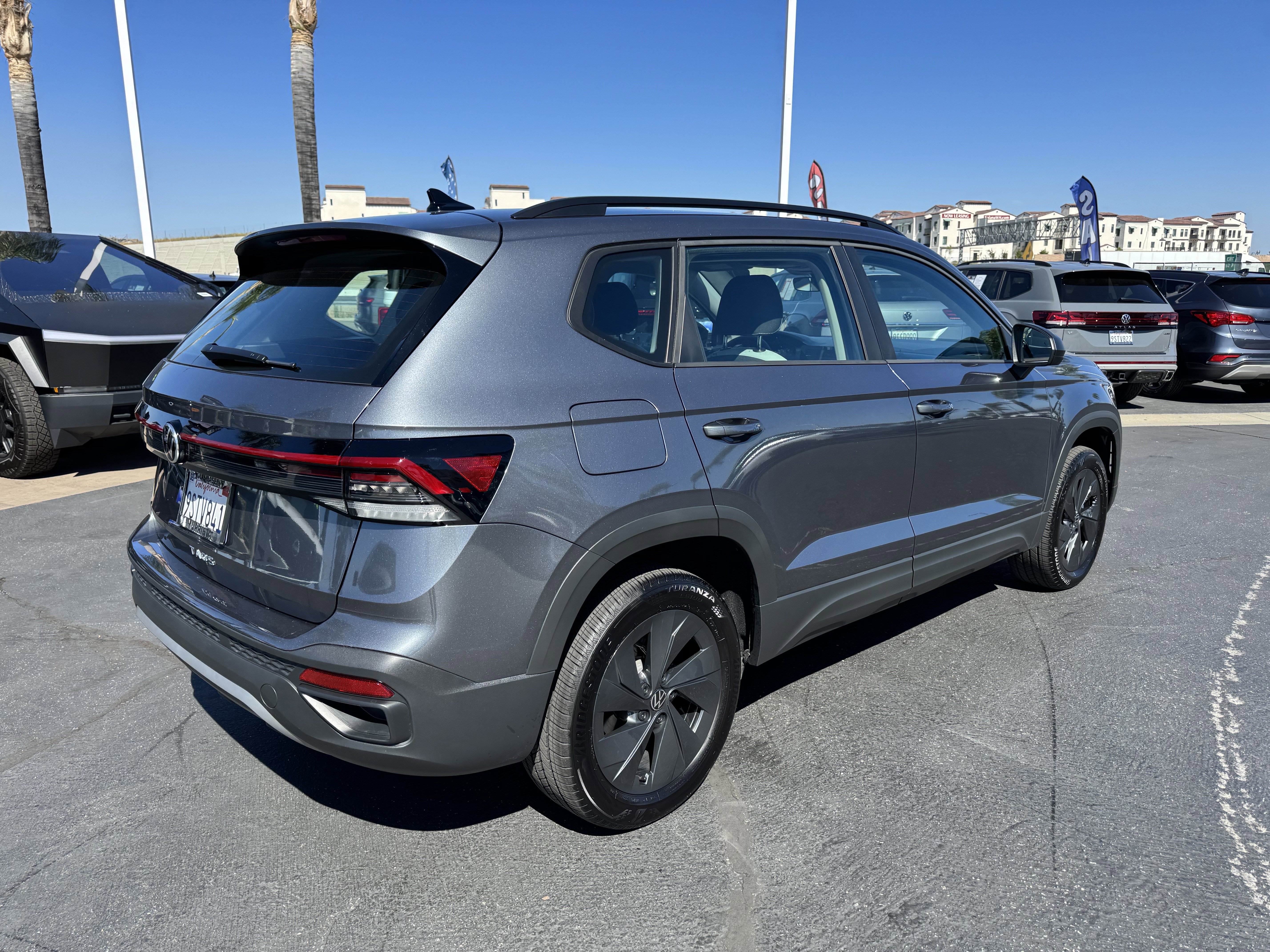 Used 2025 Volkswagen Taos S FWD image 10