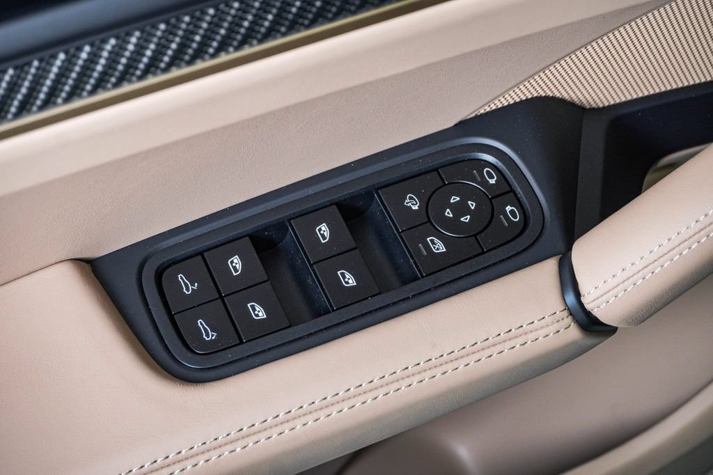 New 2026 Porsche Cayenne S AWD/4WD image 26
