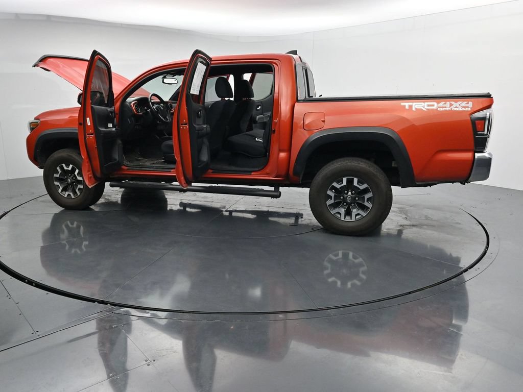 Used 2016 Toyota Tacoma TRD Off-Road w/ Towing Package AWD/4WD image 28