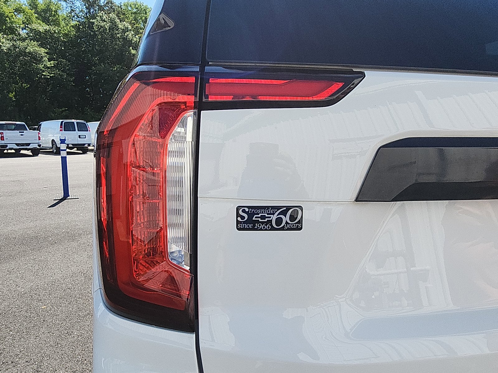 Used 2021 GMC Yukon AT4 w/ Rear Media and Nav Package AWD/4WD image 13