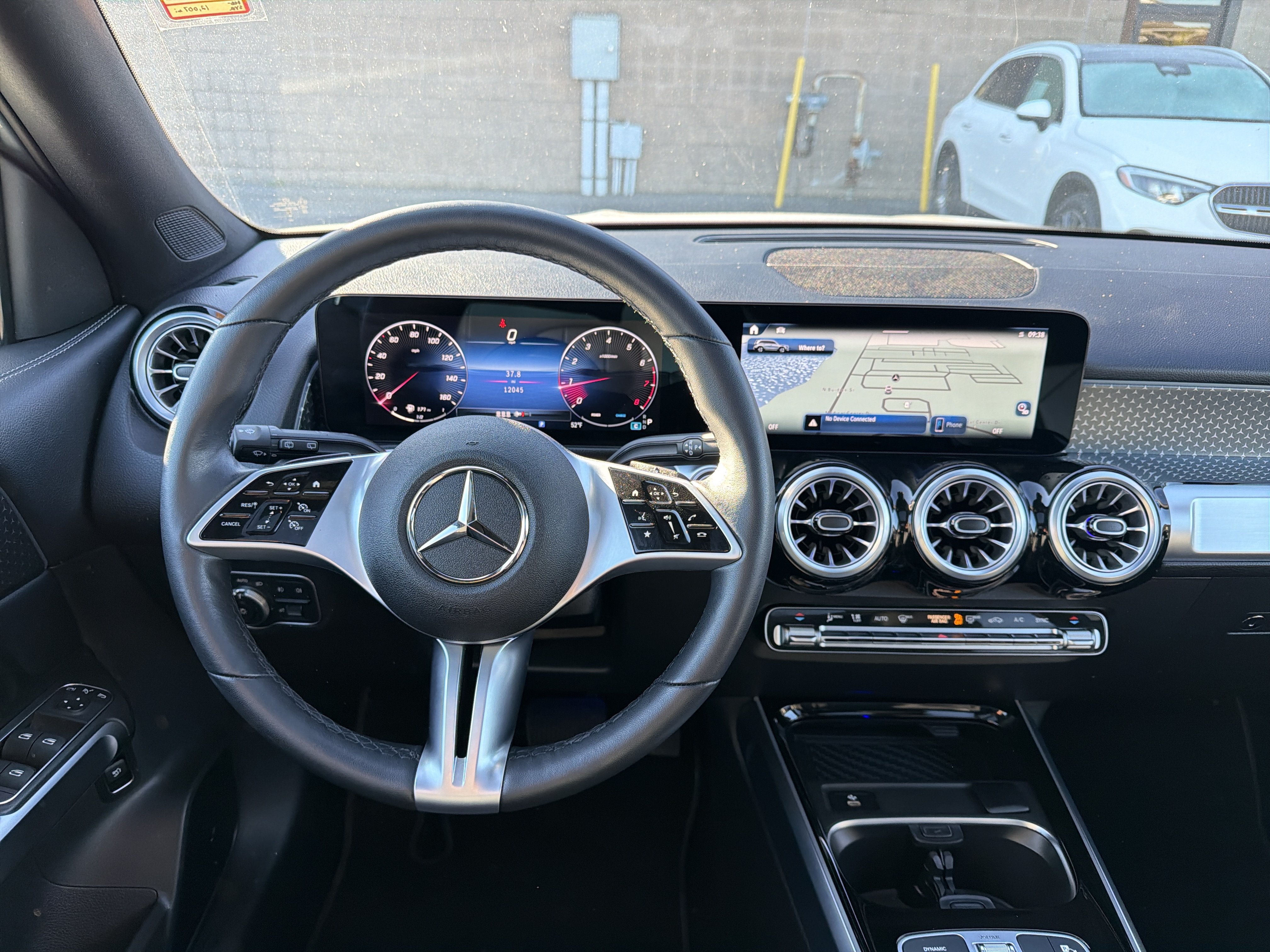 Certified 2025 Mercedes-Benz GLB 250 4MATIC image 12