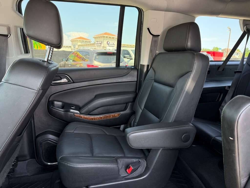 Used 2019 Chevrolet Suburban Premier RWD image 25