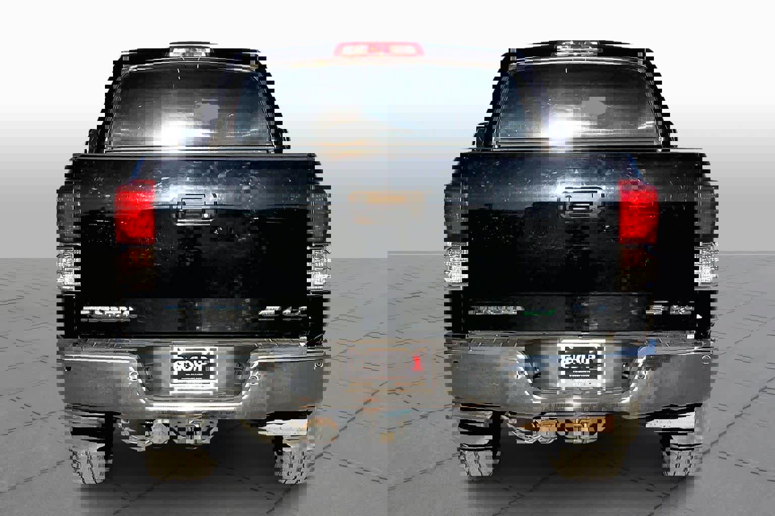 Used 2011 Toyota Tundra Limited w/ Platinum Pkg image 5