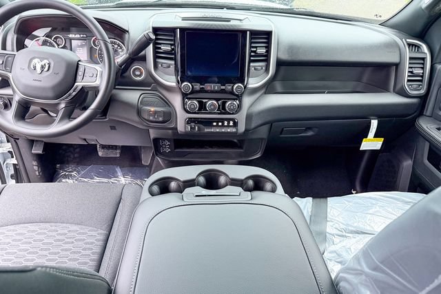 New 2026 RAM 2500 Big Horn AWD/4WD image 24