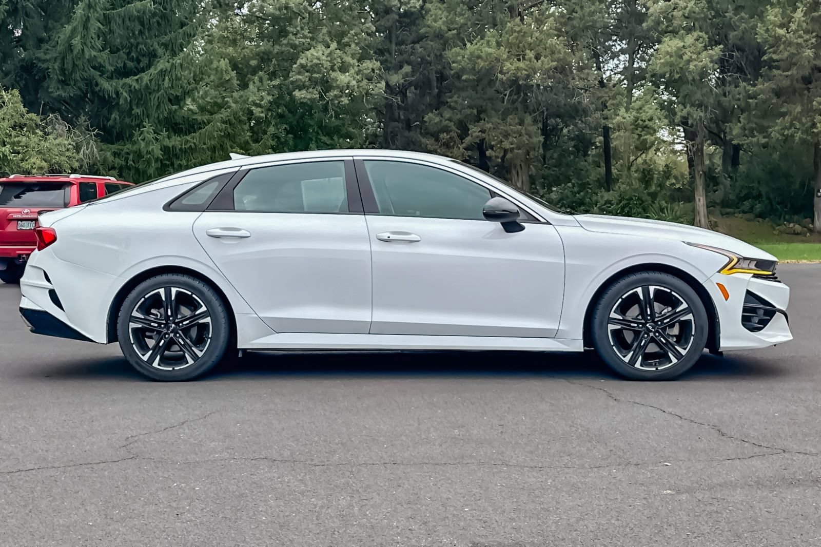Used 2022 Kia K5 GT-Line AWD/4WD image 3