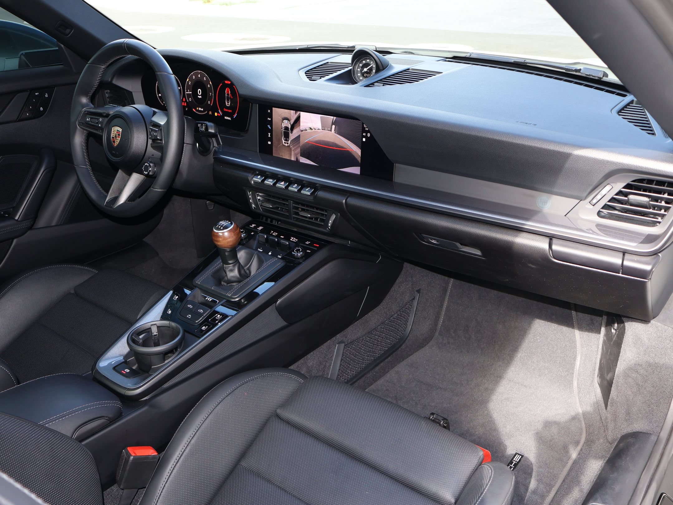 Certified 2025 Porsche 911 Carrera T RWD image 34