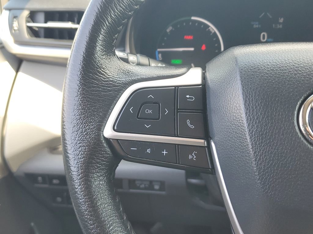 Certified 2024 Toyota Sienna XLE image 25