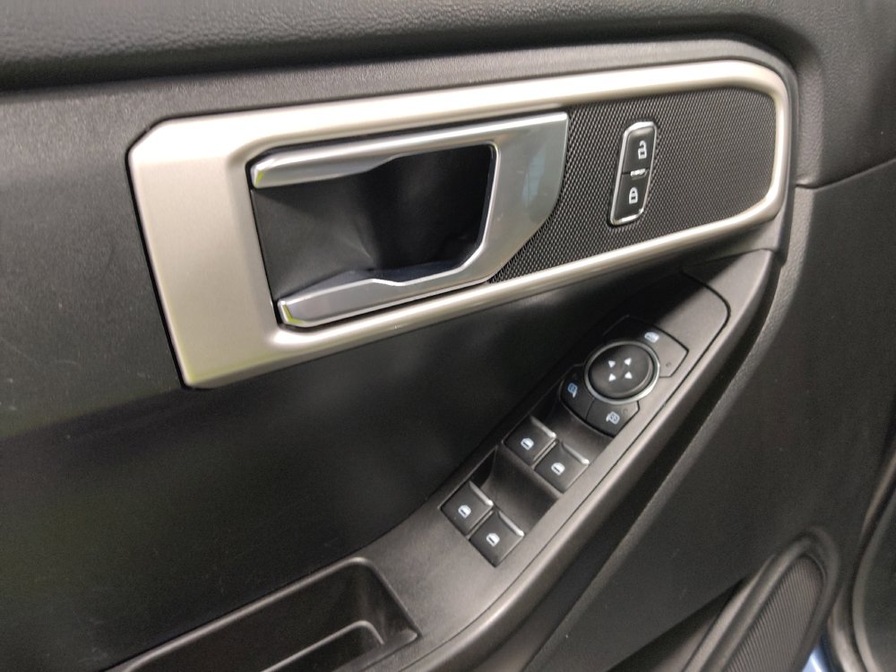 Used 2020 Ford Explorer 2WD image 27