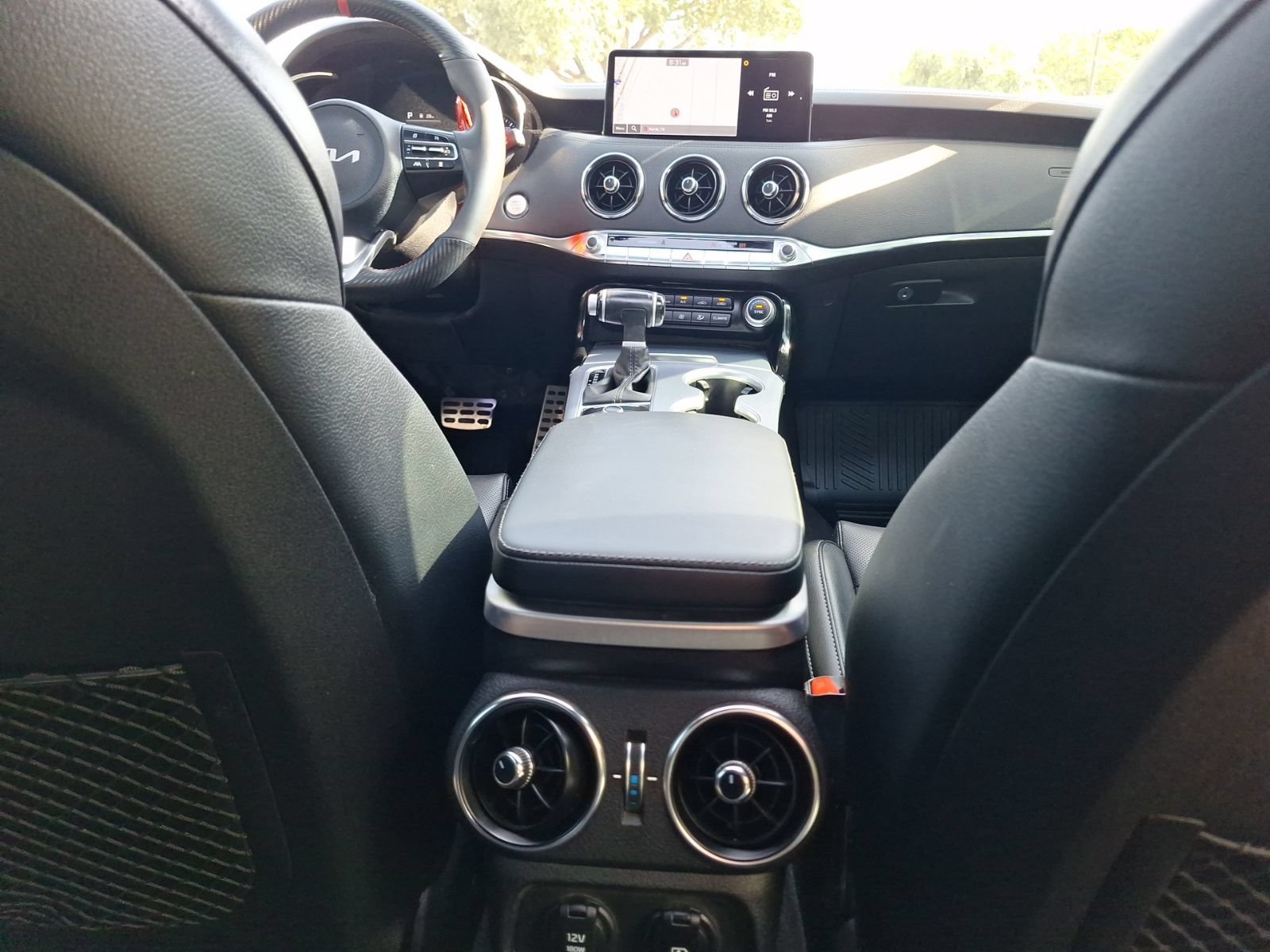 Used 2022 Kia Stinger GT1 AWD/4WD image 32