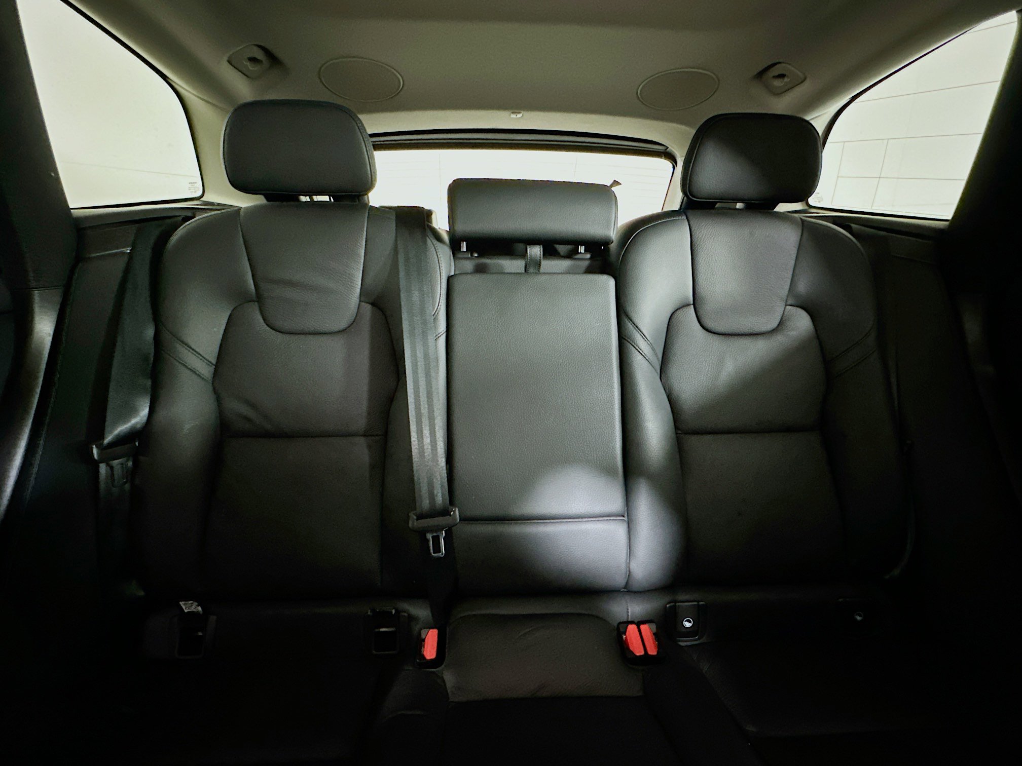 Used 2024 Volvo XC60 B5 Plus image 30