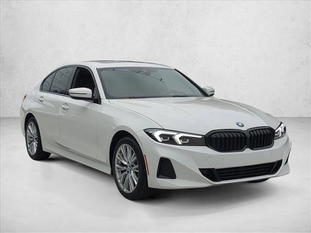 Used 2023 BMW 330i Sedan w/ Premium Package image 7