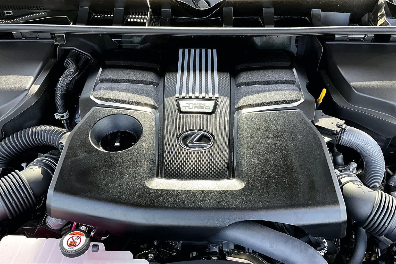 New 2026 Lexus LX 600 4WD w/ Luxury Package image 17