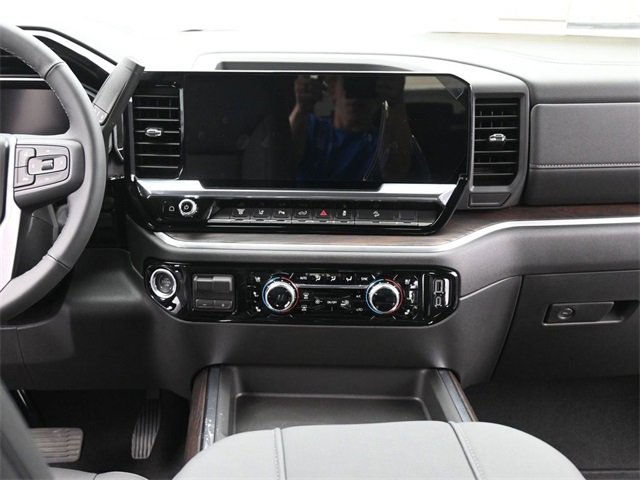 New 2025 GMC Sierra 2500 SLT w/ SLT Premium Package image 25
