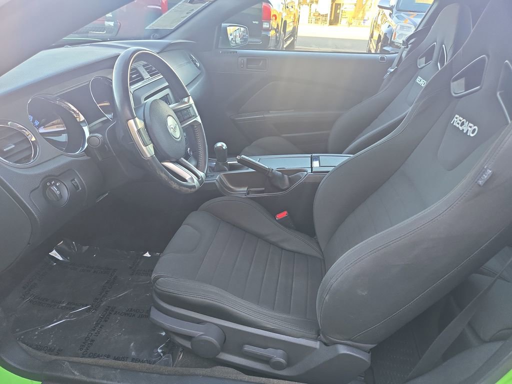 Used 2013 Ford Mustang Coupe w/ V6 Performance Pkg image 11