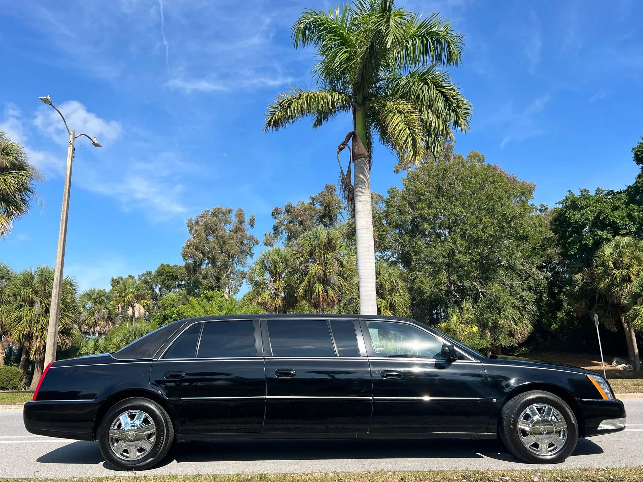 Used 2006 Cadillac DTS FWD image 7