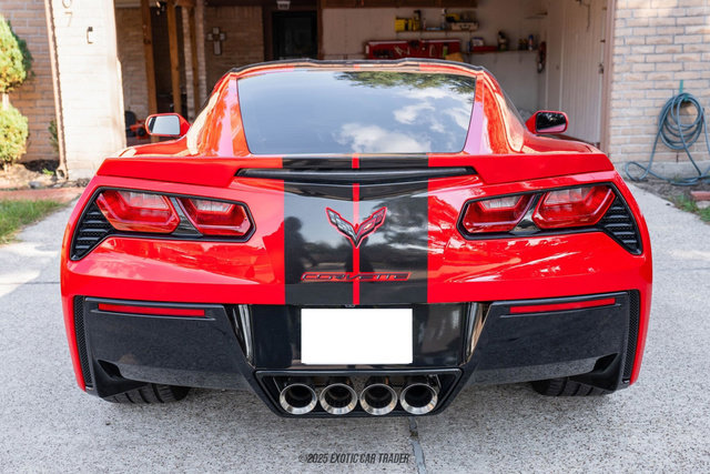 Used 2019 Chevrolet Corvette Stingray Coupe w/ Carbon Flash Badge Package image 7