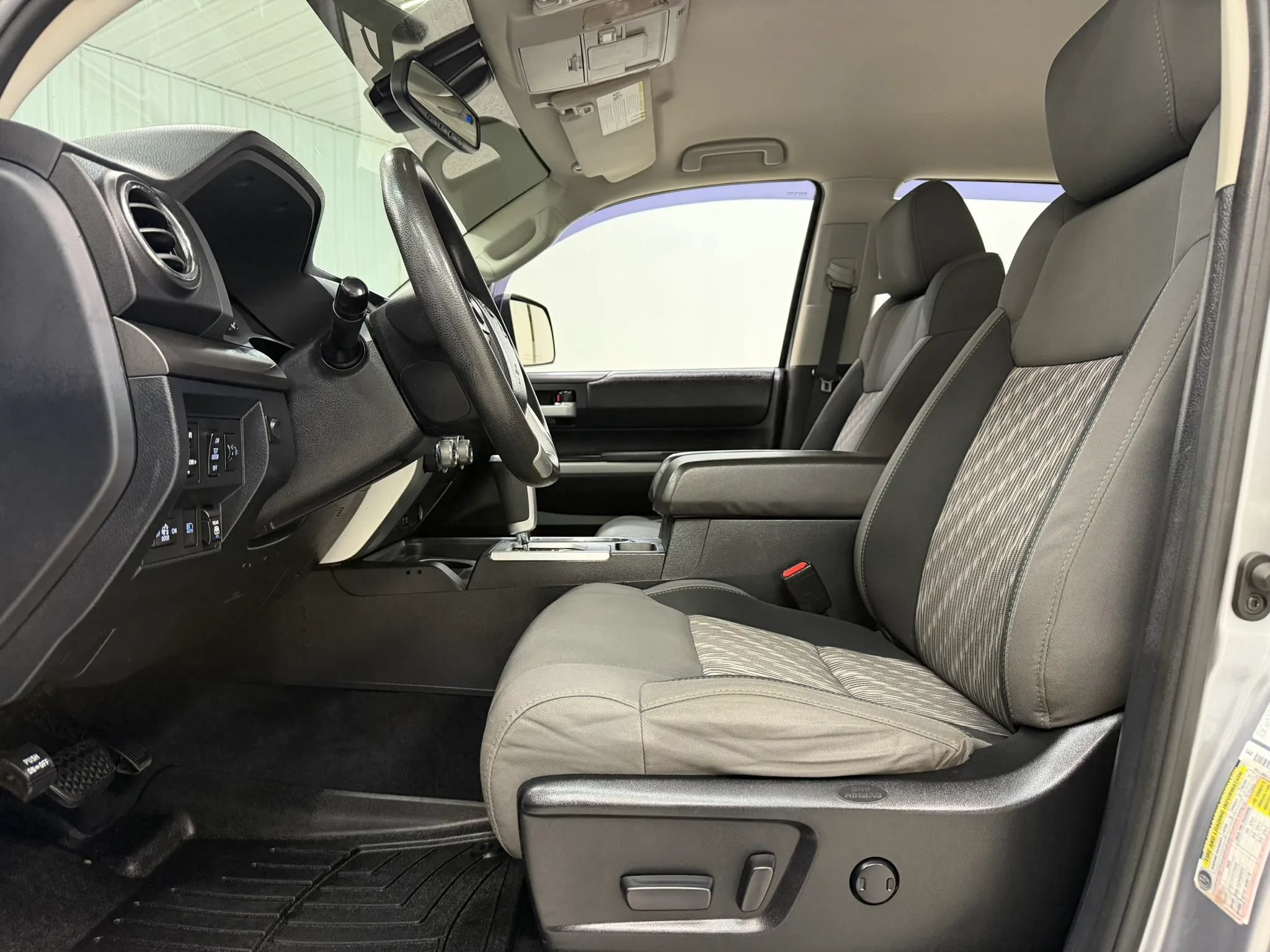 Used 2020 Toyota Tundra SR5 w/ TRD Off-Road Package AWD/4WD image 15