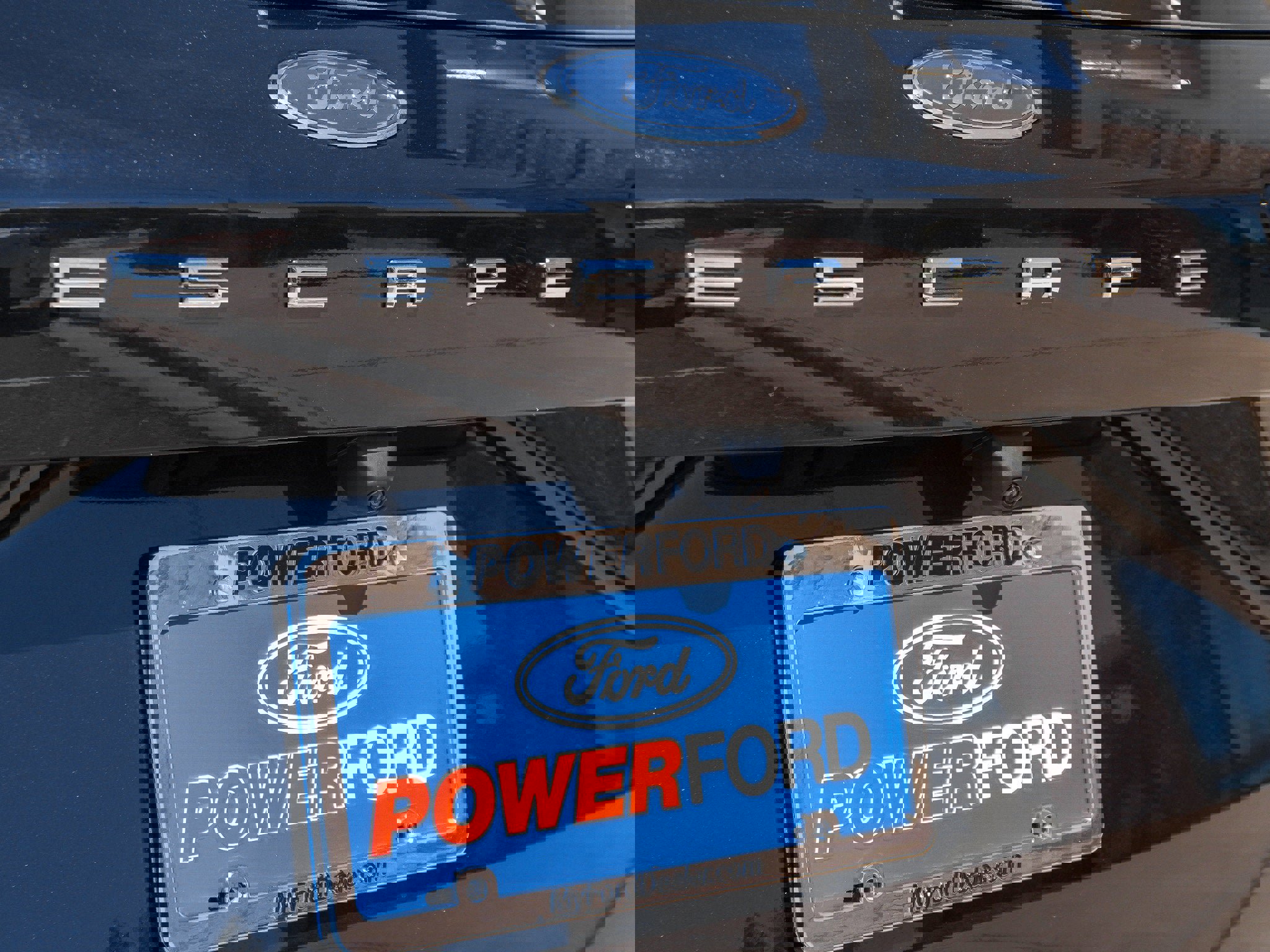 New 2025 Ford Escape SE w/ PHEV Premium Package image 19