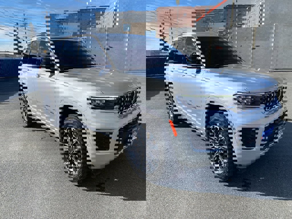 Used 2022 Jeep Grand Cherokee Overland image 7