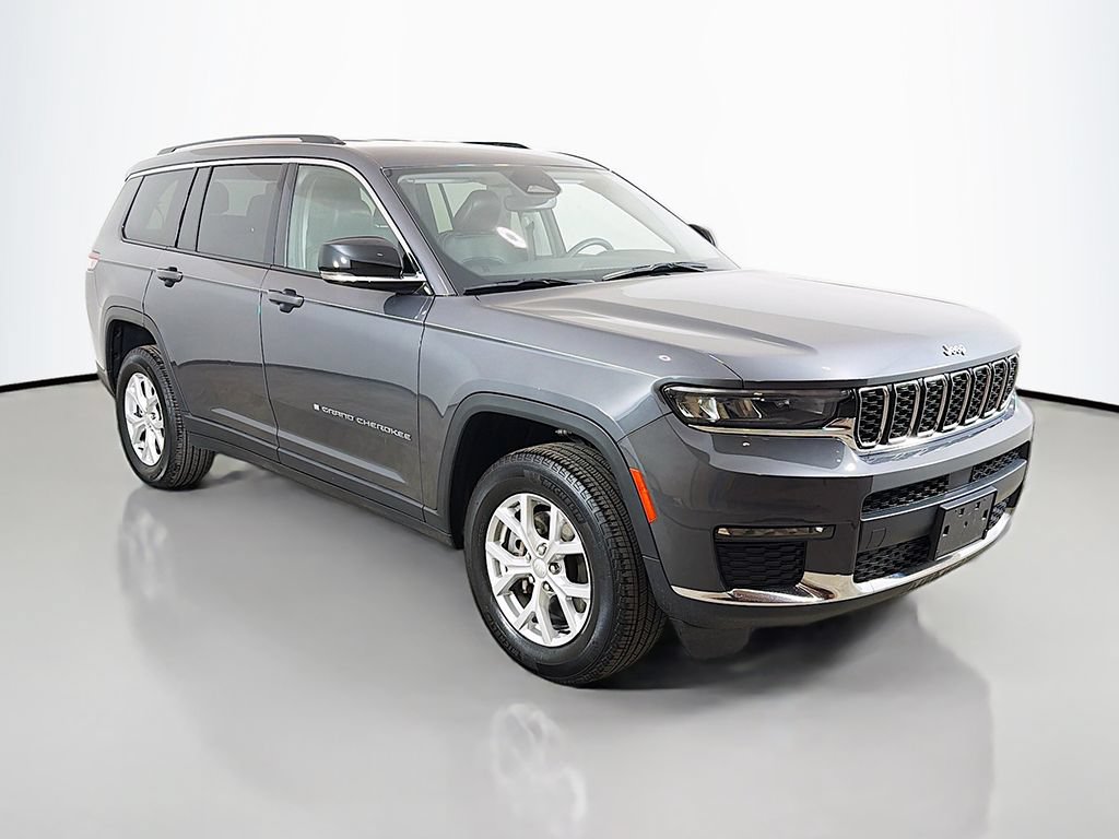 Used 2024 Jeep Grand Cherokee L Limited AWD/4WD image 2