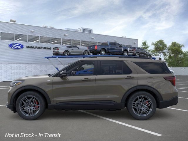 New 2026 Ford Explorer ST-Line w/ ST-Line Street Pack RWD image 4